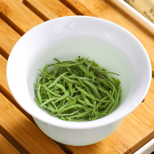 Tea Lovers Authentic Maojian Tea 2024 New Tea Spring before the Qingming Fresh Buds Loose Leaf Gift Box Green Tea Canned 500g