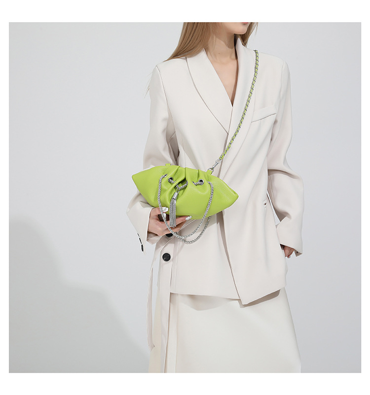 Women's Medium Pu Leather Solid Color Streetwear Dumpling Shape String Crossbody Bag display picture 6