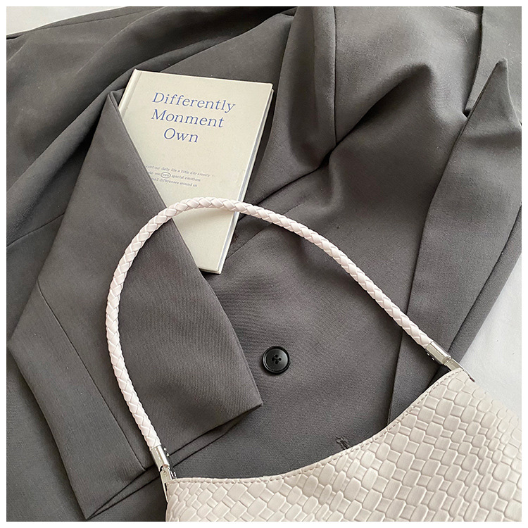 Solid color casual woven pattern large-capacity fashionable 2025 retro new style, elegant underarm bag, single-shoulder hand-carry ladies' bag undefined