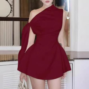 �W��Ů�b�r�����ÿ羳�¿ɫ�μ�o��ƴ�ӽ������ζ̿��B��ȹŮ