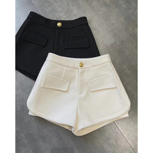 米白色毛呢a字短裤女外穿 秋冬季2024新款高腰显瘦配靴子阔腿裤黑