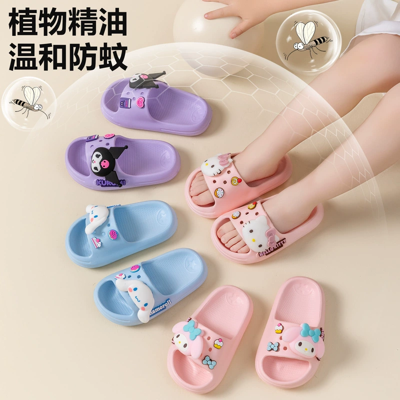 Детские сандалии-шлёпанцы Sanrio Kuromi для девочек нескользящие
