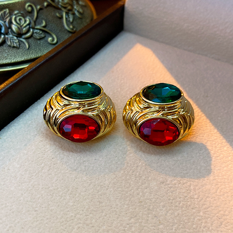 Holiday, Tea Party Occasion Copper Material 1 Pair Classical Water Droplets Flower Inlay Copper Artificial Gemstones Drop Earrings Ear Studs