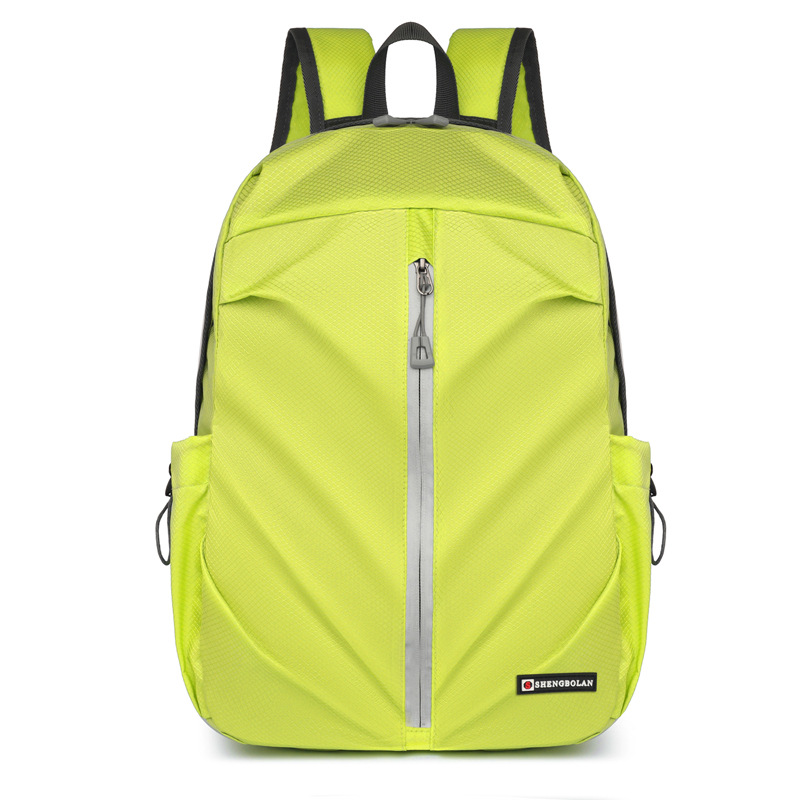 Comercio exterior al por mayor 2023 verano nuevo estilo de viaje al aire libre mochila de nailon bolsa de montañismo de gran capacidad resistente a las salpicaduras