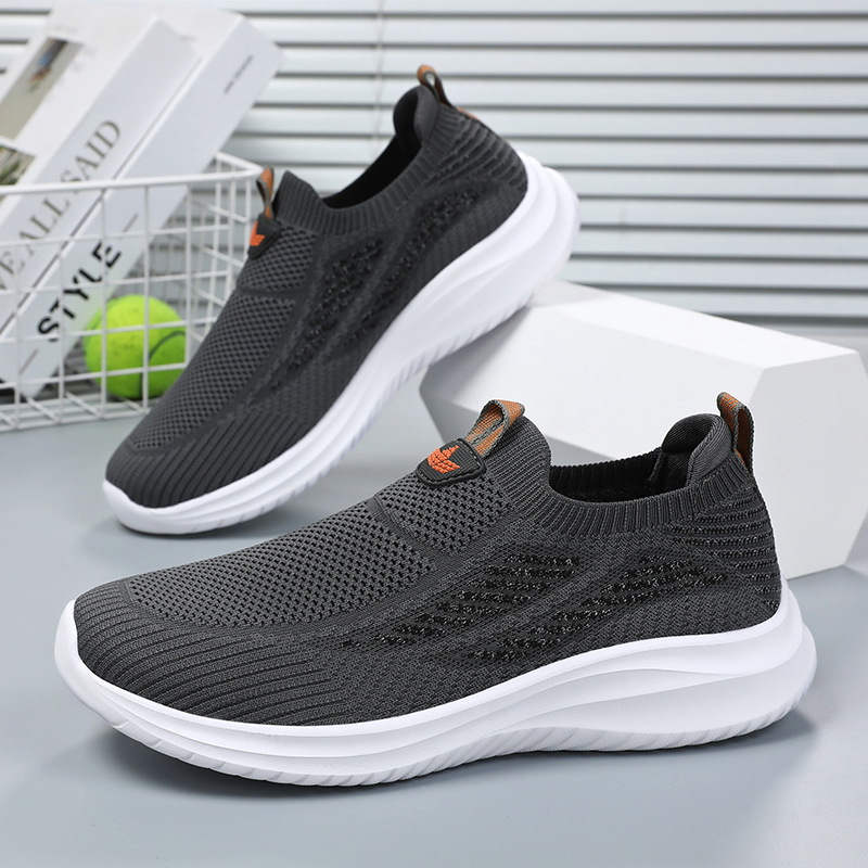 Primavera nuevos zapatos para hombres y mujeres parejas de edad media y vieja zapatos para caminar zapatos de tela suave zapatos de malla transpirable image 7