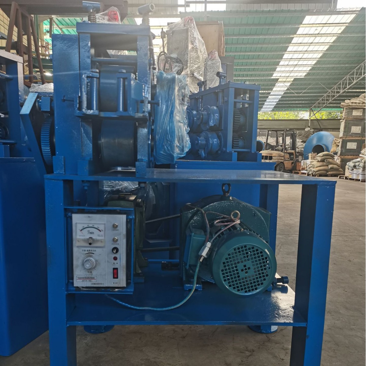 Copper rod and aluminum rod horizontal vertical four-axis lead…