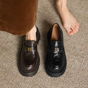Thick-soled loafers women's genuine leather 2025 new vintage camellia shoes black commuter shoes british leather shoes