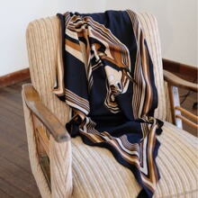 大工艺双面印花真丝丝毛三角巾女桑蚕丝羊毛时尚披肩高档围巾