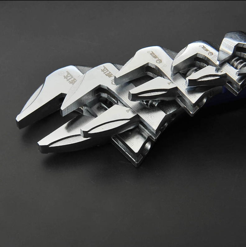 威达大开口短柄活动扳手大活口卫浴短把小扳手多功能迷你扳子工具