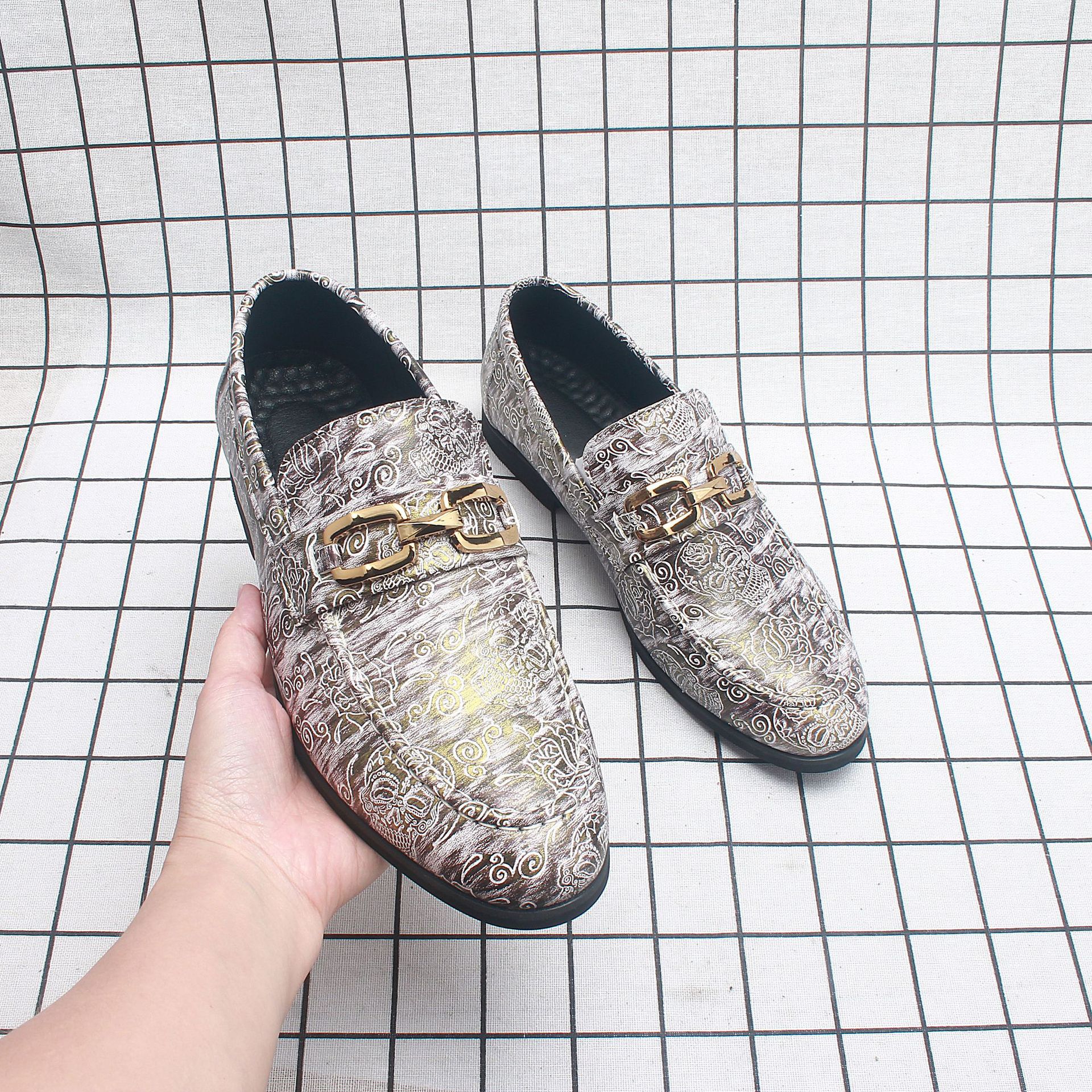 �羳ʱ�������м�ͷƤЬһ�ŵ��׽ŷ���ʦ���泱Ь��ó����2235