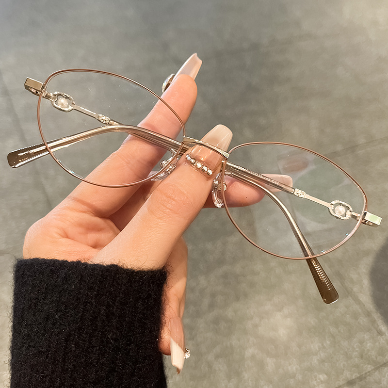 Rongzai の同じスタイルのハイセンスキャットアイ近視メガネフレーム女性用ハイエンド 58166ZM Danyang メガネ卸売|undefined