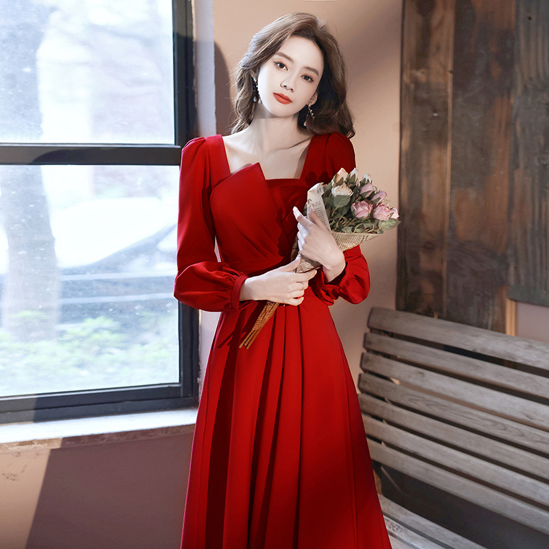 Vestido de novia para brindis 2026, nuevo vestido rojo de manga larga de verano, largo medio, para compromiso, regreso a casa, boda, o noche de gala.