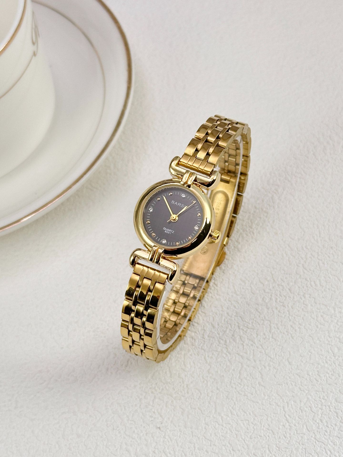 50g Weight Ordinary Glass Mirror Material Stainless Steel Strap Material Watch Classification Pointer Display Type Folding Buckle Buckle Style Round Dial Shape Holiday, Daily Occasion Quartz Movement Solid Color Pattern All Seasons Season Women's Gender Vintage Style, Classic Style Style Vintage Style Classic Style Solid Color Other Printing (Printing) Quartz Watch 1