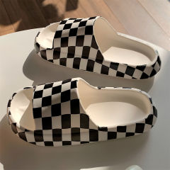 Summer women's home-use bathroom slippers: New Korean-style, trendy, casual, and internet-famous thick-soled checkerboard-pattern flip-flops