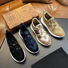 ��Ь2024�¿��\��Ь͸��W��߶�����СţƤ���ϰٴ�һ�_�����eЬ