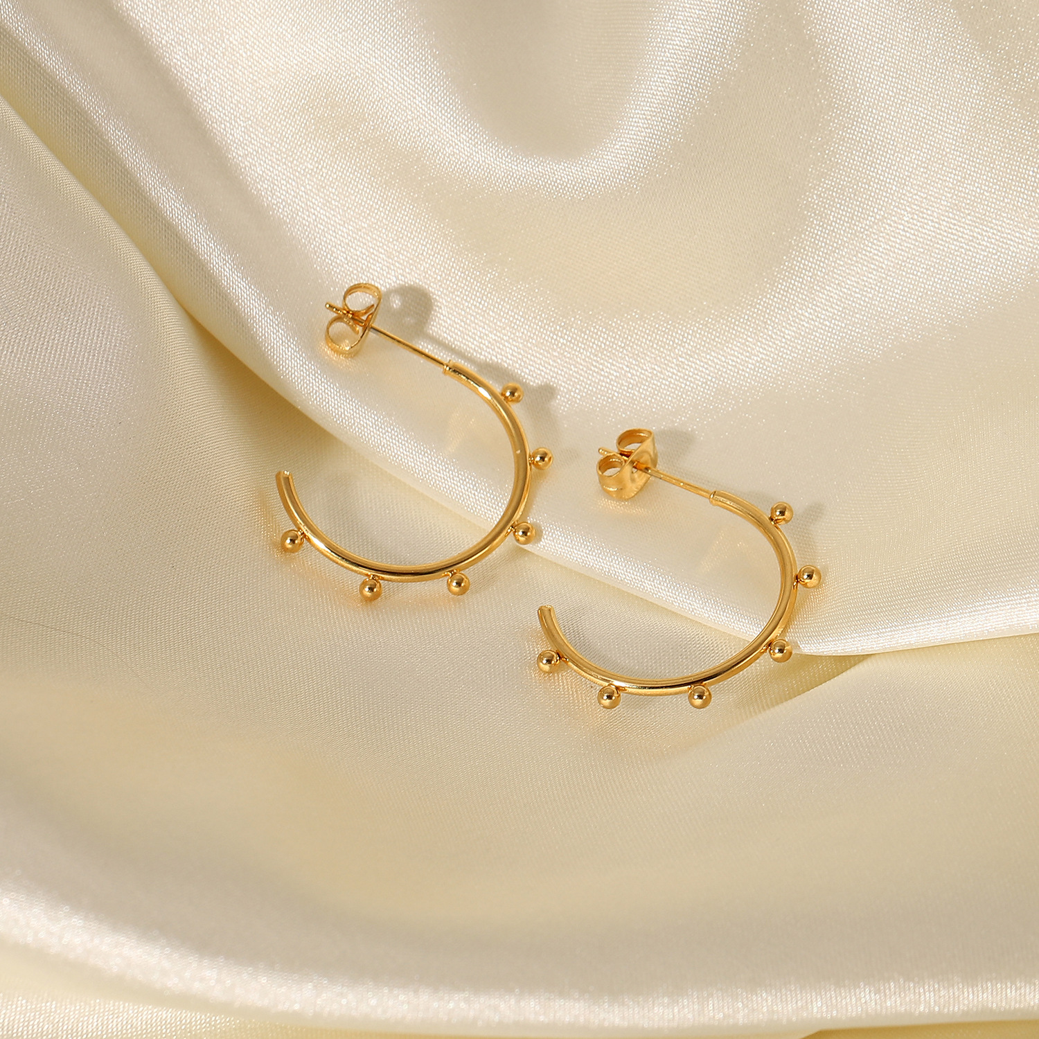 Daily Occasion 201 Stainless Steel Material C Shape, Solid Color Pattern PVD Coated 18K Gold Real Gold Plated C Shape Solid Color 201 Stainless Steel Fashion Waterproof Non Tarnish Ear Studs