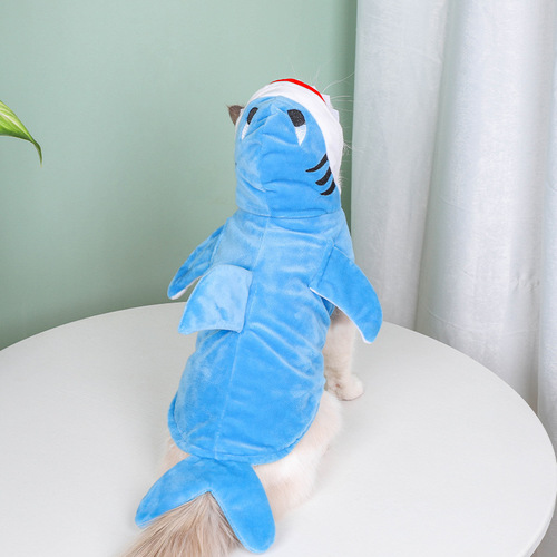 Foreign trade pet clothes, three-dimensional shark dog clothes, Halloween puppy autumn and winter pet clothes wholesale