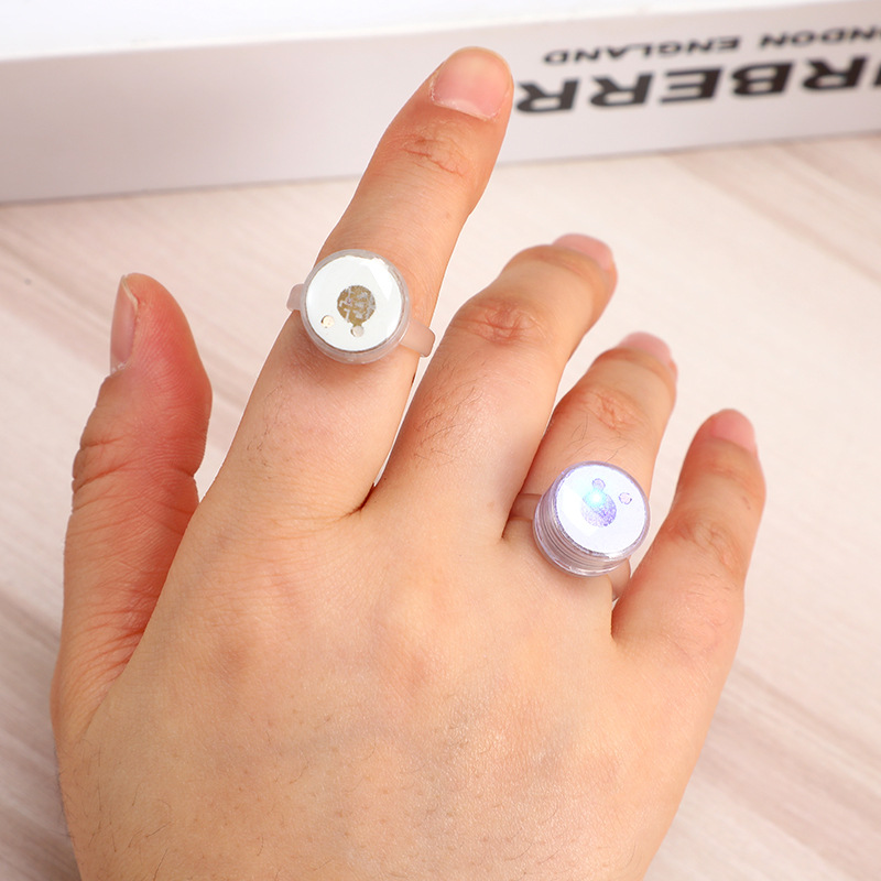 Children's Toy Luminous Ring Luminous Toy Children's Christmas Gift Led Flash Finger Lamp Cute and Cool