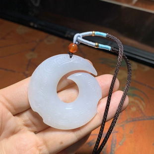 Hetian jade suet white jade runs fine as fat carved antique pattern design unique antique charm