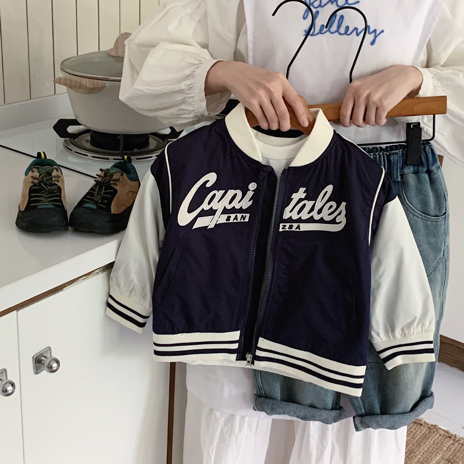 Manteau d'automne pour garçons 2024 nouvel article pour garçons et filles, version coréenne d'un ensemble de combinaison de baseball élégant pour enfants_voghion.com