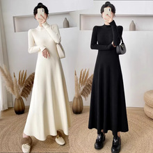 法式半高领显瘦针织螺纹磨毛连衣裙女秋冬新款高级感打底A字长裙