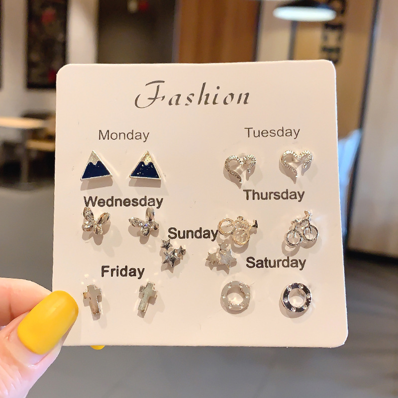 Conjunto de aretes de estilo ins 2024 nuevos aretes de moda pendientes de mujer, estilo de moda, temperamento dulce y versátil, abanico de diosa