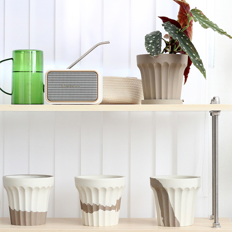 Estilo coreano creativo ins Escritorio de cerámica maceta orquídea Internet celebridad Begonia olla conjunto transpirable verde maceta