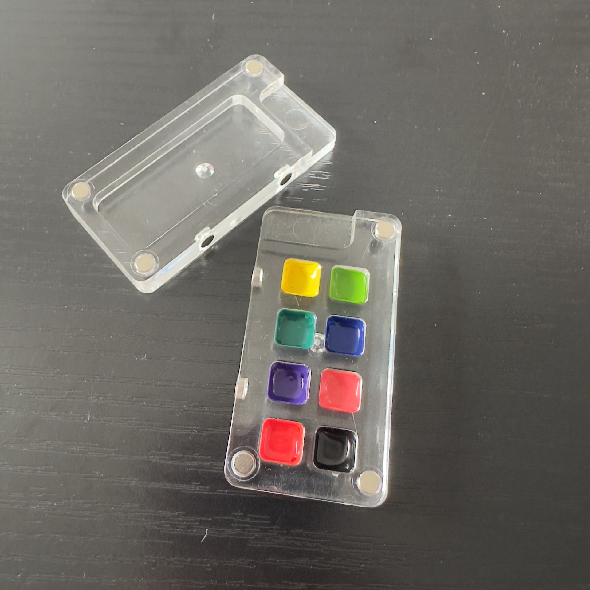 Small pigment handheld watercolour