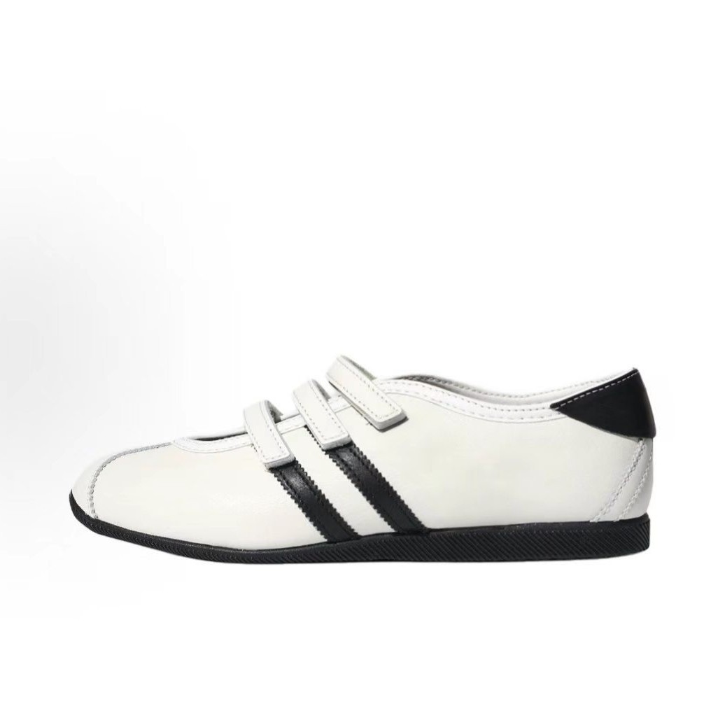New Cross-Border New AD German Training For Men Women, Classic Versatile Sports Casual Shoes In Black,_voghion.com