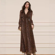 新款大码女装 高档时尚V领豹纹连衣裙，宽松大版女装长裙