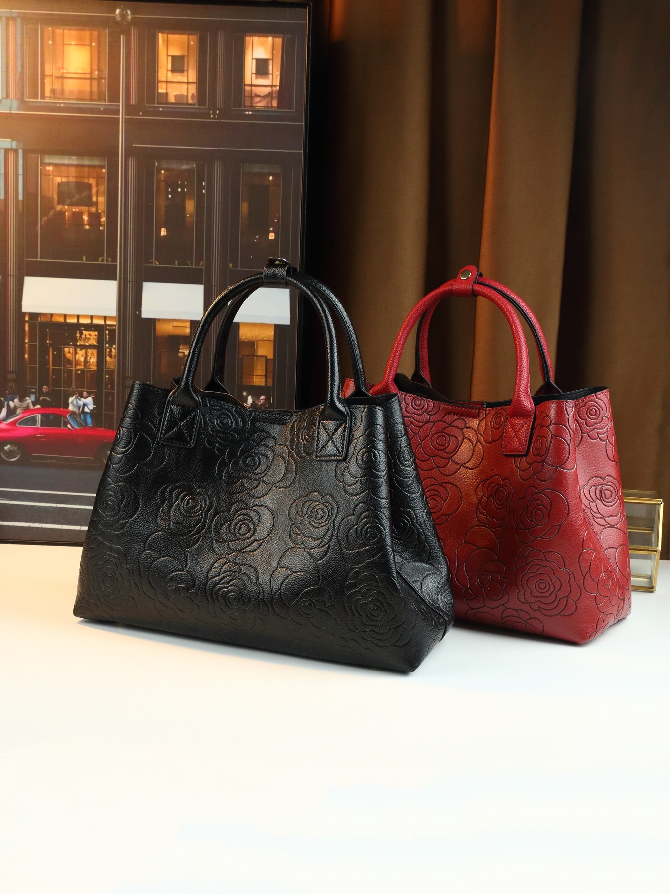 Borsa a secchiello a tracolla con stampa floreale elegante_voghion.com
