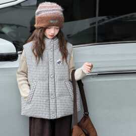 女童羽绒棉服马甲秋冬装2026新款女大童格子马夹冬季外穿加厚外套