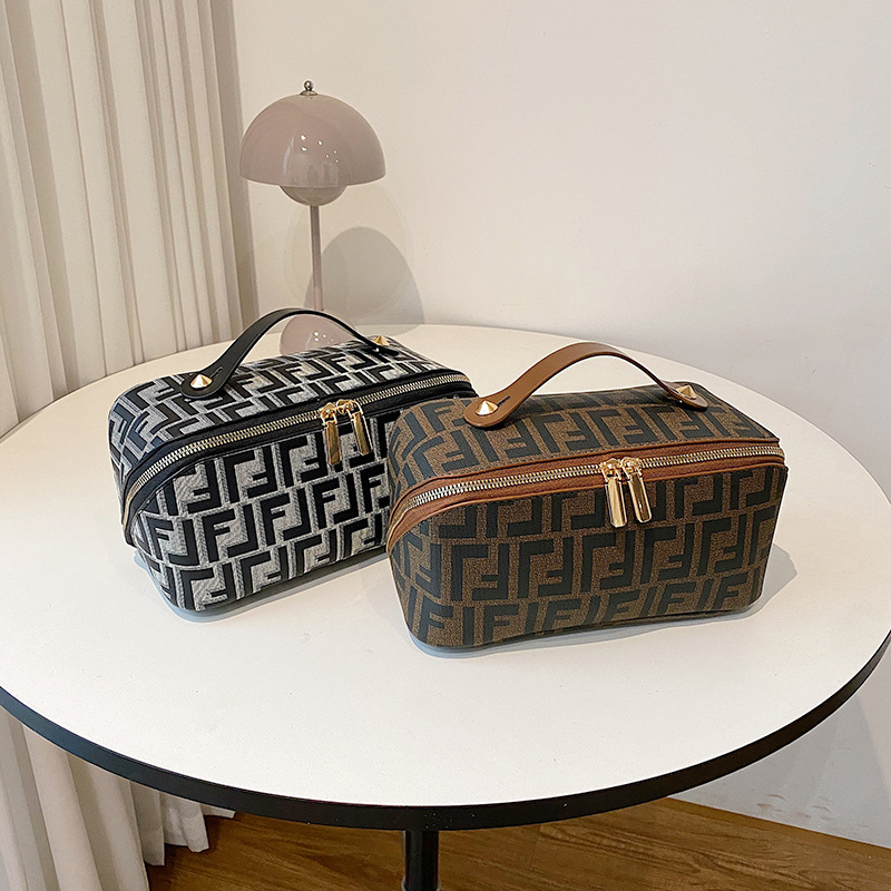 Bolsa de cosméticos, gran capacidad, bolsa de almacenamiento con estampado de letras, bolsa de aseo portátil de viaje a prueba de salpicaduras, impermeable, estilo retro europeo y americano