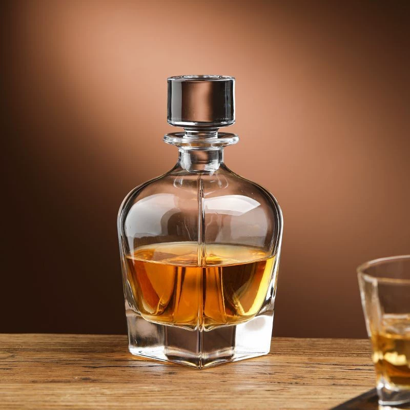 Creative crystal wine decanter for home use for whiskey