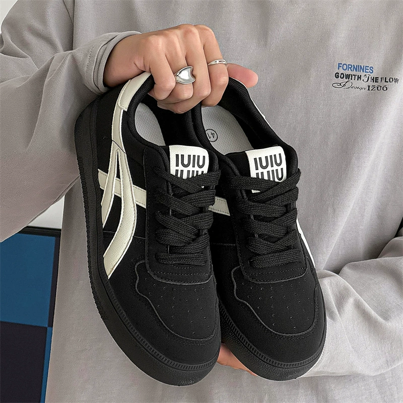 Ретро моральная обувь мужской 2024 осенний новый студент удобный и дышащий дикий спорт повседневная кожаная обувь на толстой подошве