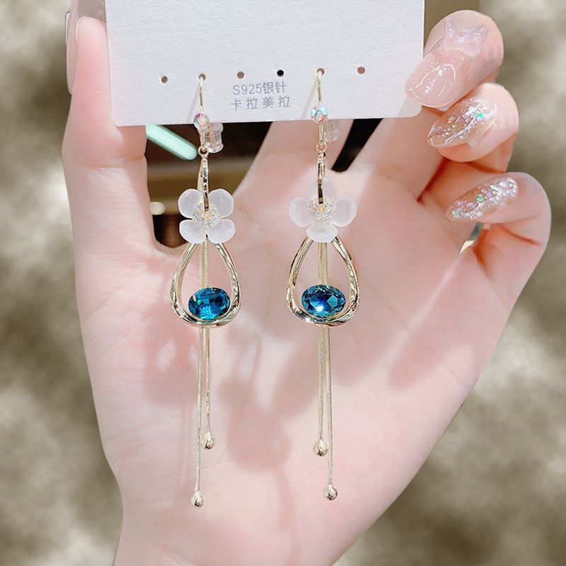 Style Coréen Noeud D'arc Alliage Placage Strass Perle Femmes Des Boucles D'oreilles 1 Paire display picture 6