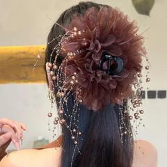 フェザービーズタッセルフラワーヘアピンふわふわ牡丹フラワーグリッパー髪量を表示するシャーククリップ気質ヘアフラワーヘアアクセサリー
