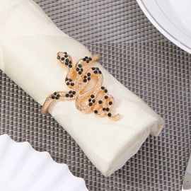 胸针;项链;袖扣