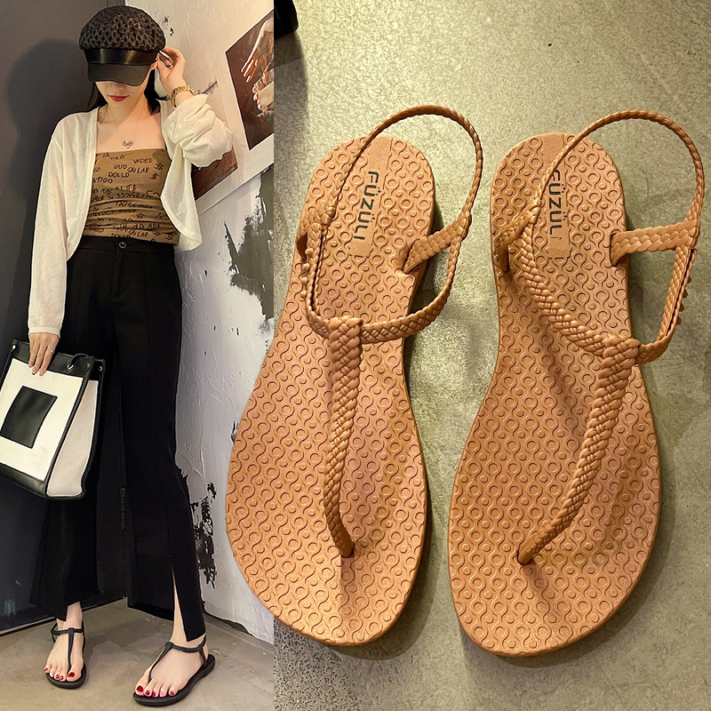 Fashionable summer beach sandals for leisure flat for students