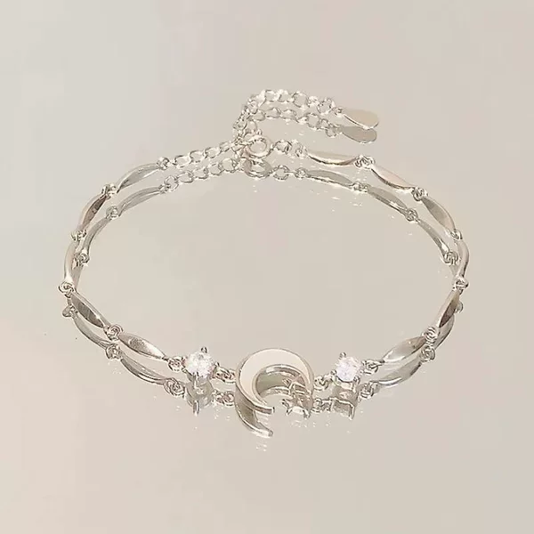 Broken Ice Star and Moon Cool Feeling Bracelet for Women, Accessible Luxury, Niche, Exquisite, High-end, Simple, Personalized, Versatile Hand Jewelry for Besties