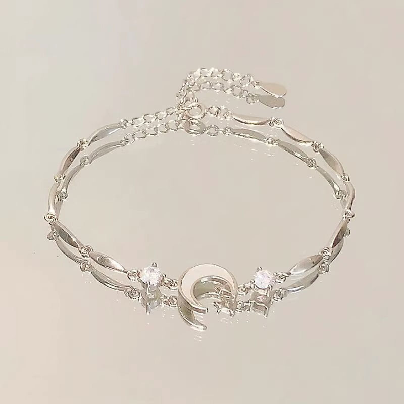 Broken Ice Star and Moon Cool Feeling Bracelet for Women, Accessible Luxury, Niche, Exquisite, High-end, Simple, Personalized, Versatile Hand Jewelry for Besties