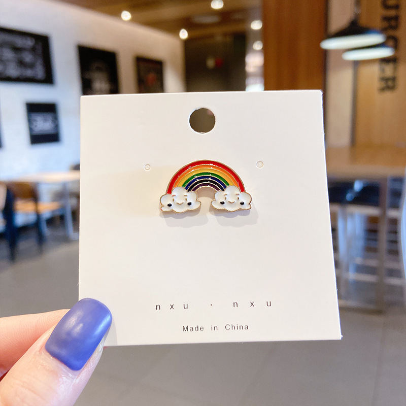 Dibujos animados lindo estilo japonés aceite goteo broche ins personalidad de moda escote femenino insignia pin accesorios nicho medalla decorativa