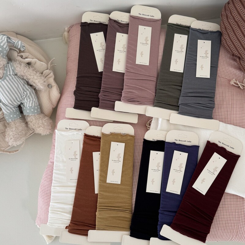 IOULOR Lyocell scrunch foot socks, Korean ins-style, Maillard retro ballet style, Miu-style autumn women's socks IOULOR Lyocell scrunch foot socks, Korean ins-style, Maillard retro ballet style, Miu-style autumn women's socks
