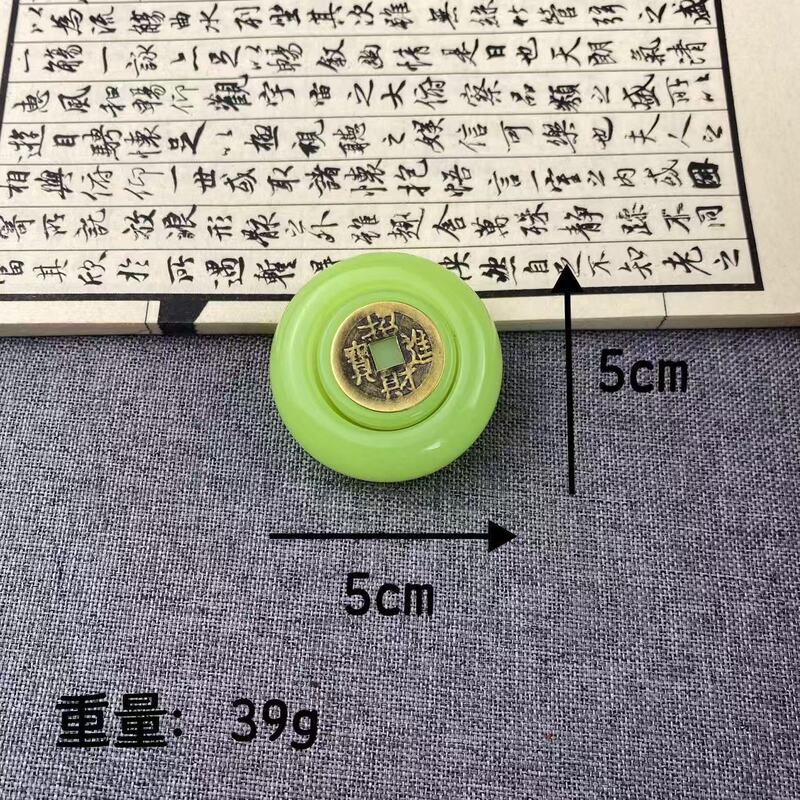 紫檀木の取っ手の両面は乾坤の黄銅の木質の文をねじって手をマッサージします。|undefined