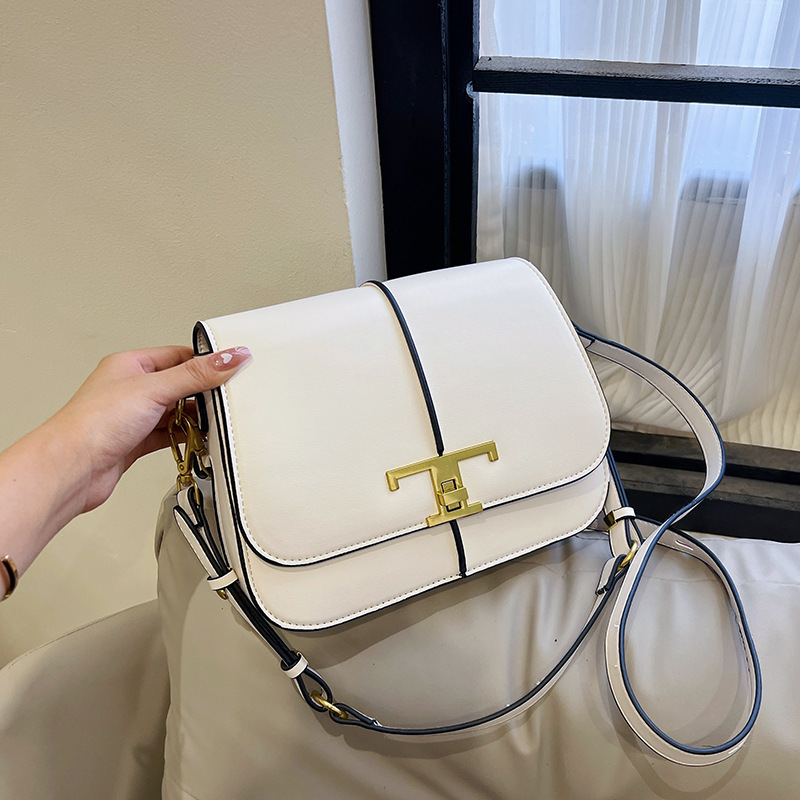 2023 New Fashionable and Minimalist Underarm Casual Western Style Solid Color Saddle Handheld One Shoulder Crossbody Bag_voghion.com