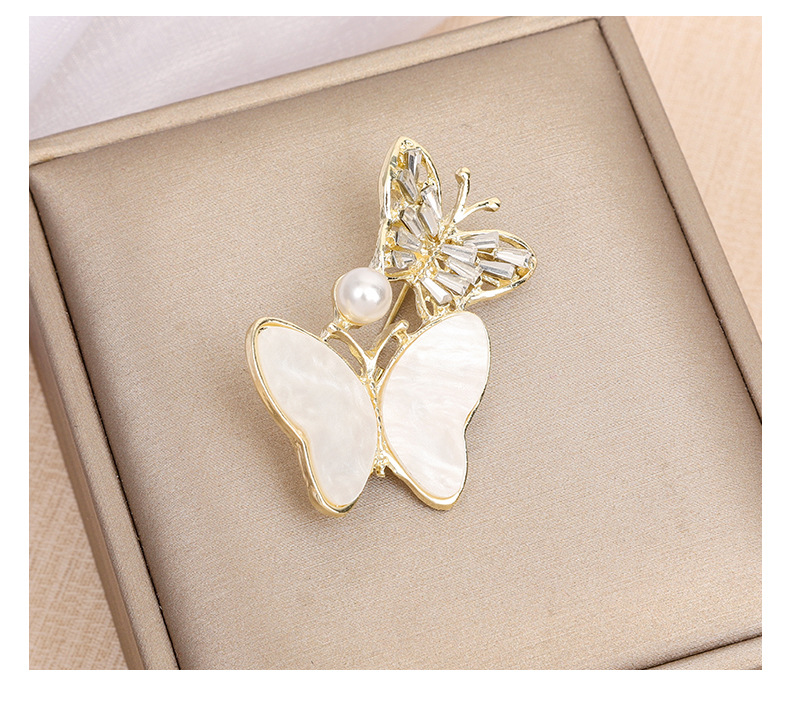 Simple Style Bow Knot Alloy Inlay Zircon Women's Brooches display picture 1