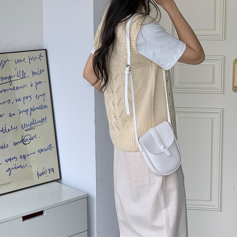Bolso bandolera pequeño versátil y moderno para mujer, estilo coreano, bandolera de un solo hombro, venta al por mayor de bolsos para teléfono móvil para mujer, bolso cuadrado pequeño de lujo ligero.