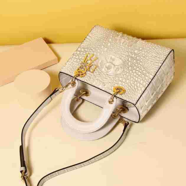 Túi xách nữ Lady Dior họa tiết xương cá sấu – thiết kế satchel quai xách tay, đeo chéo chi tiết 5