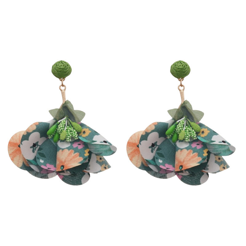 Pendientes de borla de flores de tela de rafio Pendientes de temperamento de estilo de vacaciones junto al mar Pendientes de lujo ligero de nicho para mujer