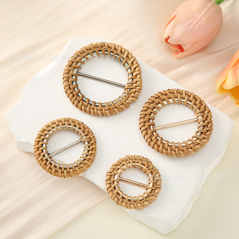 Vintage Forest Style Rattan Waist Round Japanese Buckle Three-gear Adjustable Button Coat dress Waist Corner Buckle Vintage Forest Style Rattan Waist Round Japanese Buckle Three-gear Adjustable Button Coat dress Waist Corner Buckle
